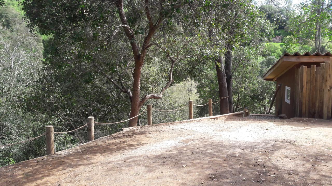 Cabana De Adobe En Lago Rapel Exterior photo