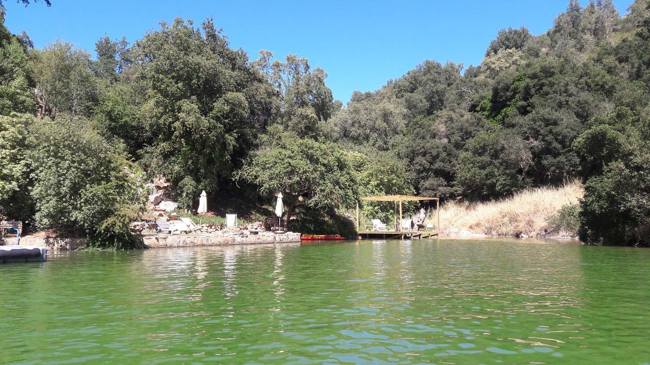 Cabana De Adobe En Lago Rapel Exterior photo